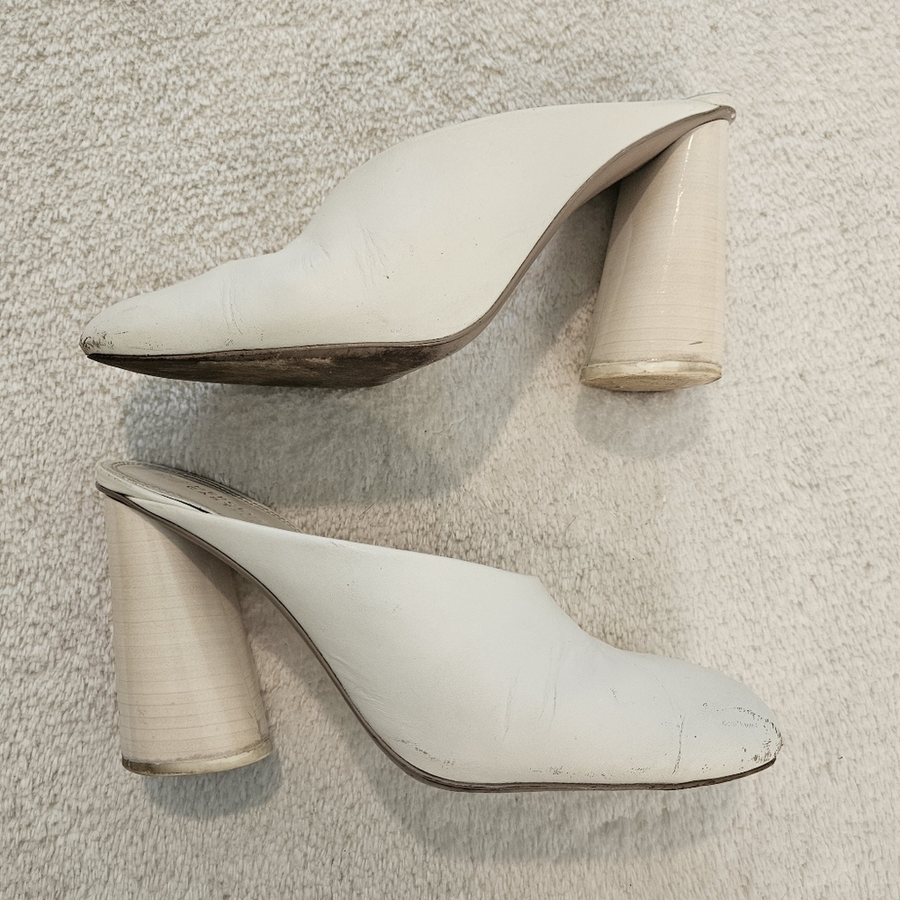 Mercedes Castillo Leather White Chunly Heel Mules Size 9.5 Business Casual Party